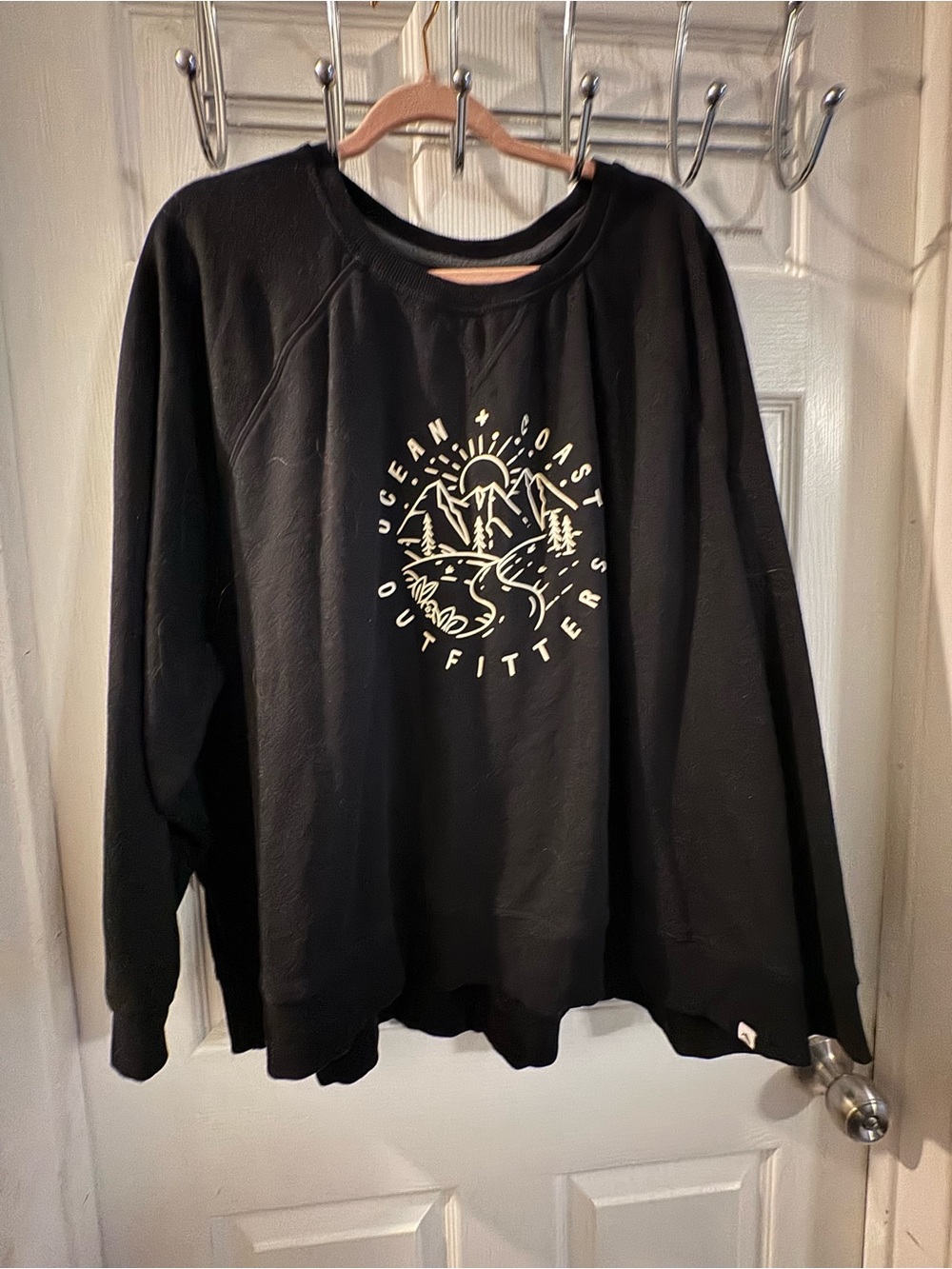 Ocean Coast Outfitters Black Women's Crewneck Sweatshirt